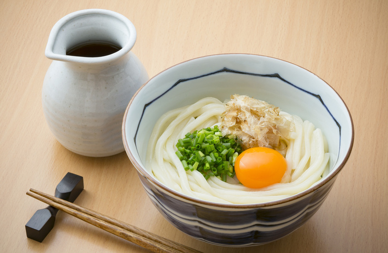 美味しい和食ランチをご用意しています | 天草の居酒屋なら美味しい逸品揃いの釜焼鳥本舗 おやひなや